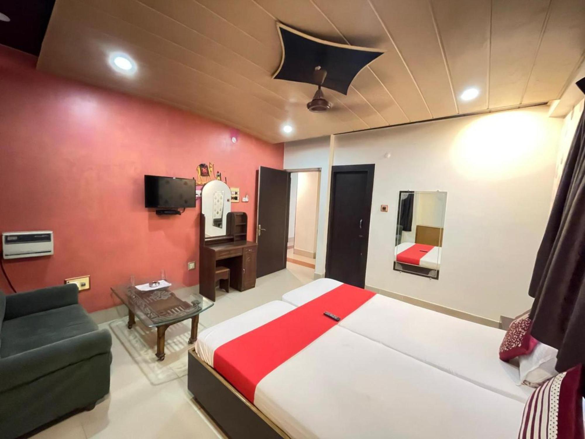 Grg R P International Patna Hotell Patna  Exteriör bild